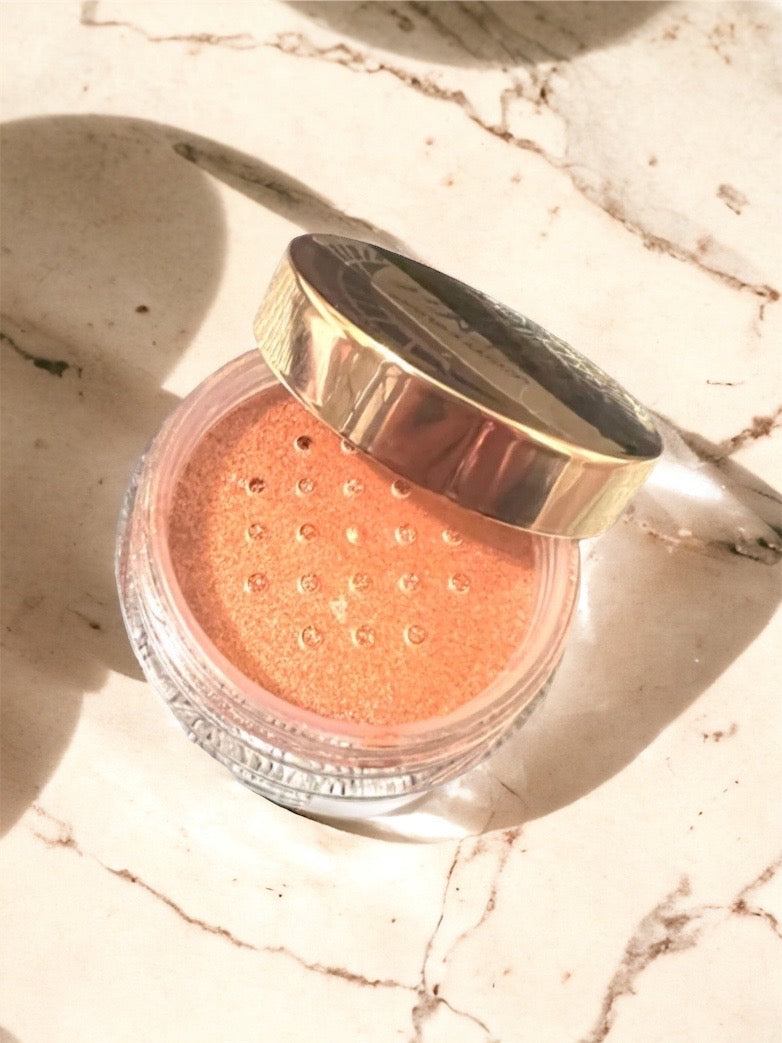 Sun lit loose Highlighter