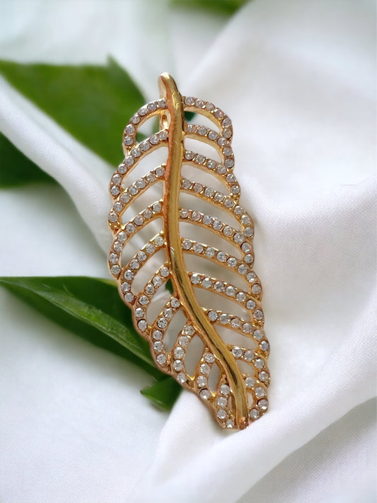 Leaf White Stone Pendant